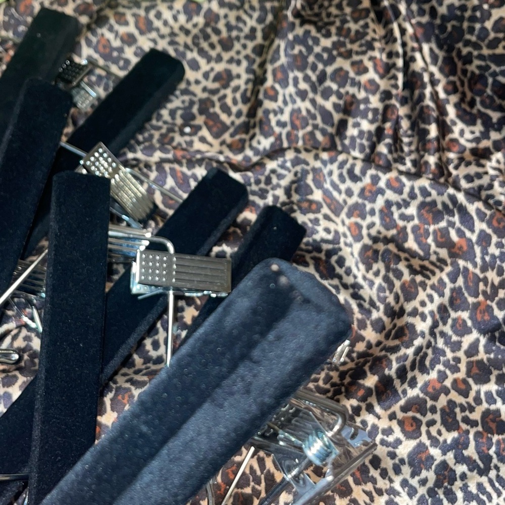 10 Crushed Velvet Black and Silver Pant Hangers - Picture 10 of 16